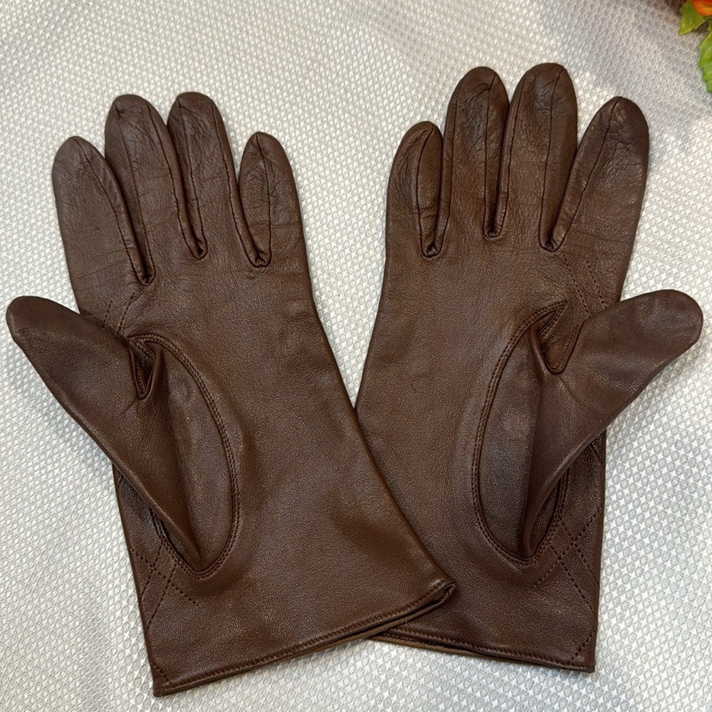 Authentic Givenchy Leather Gloves - image 5
